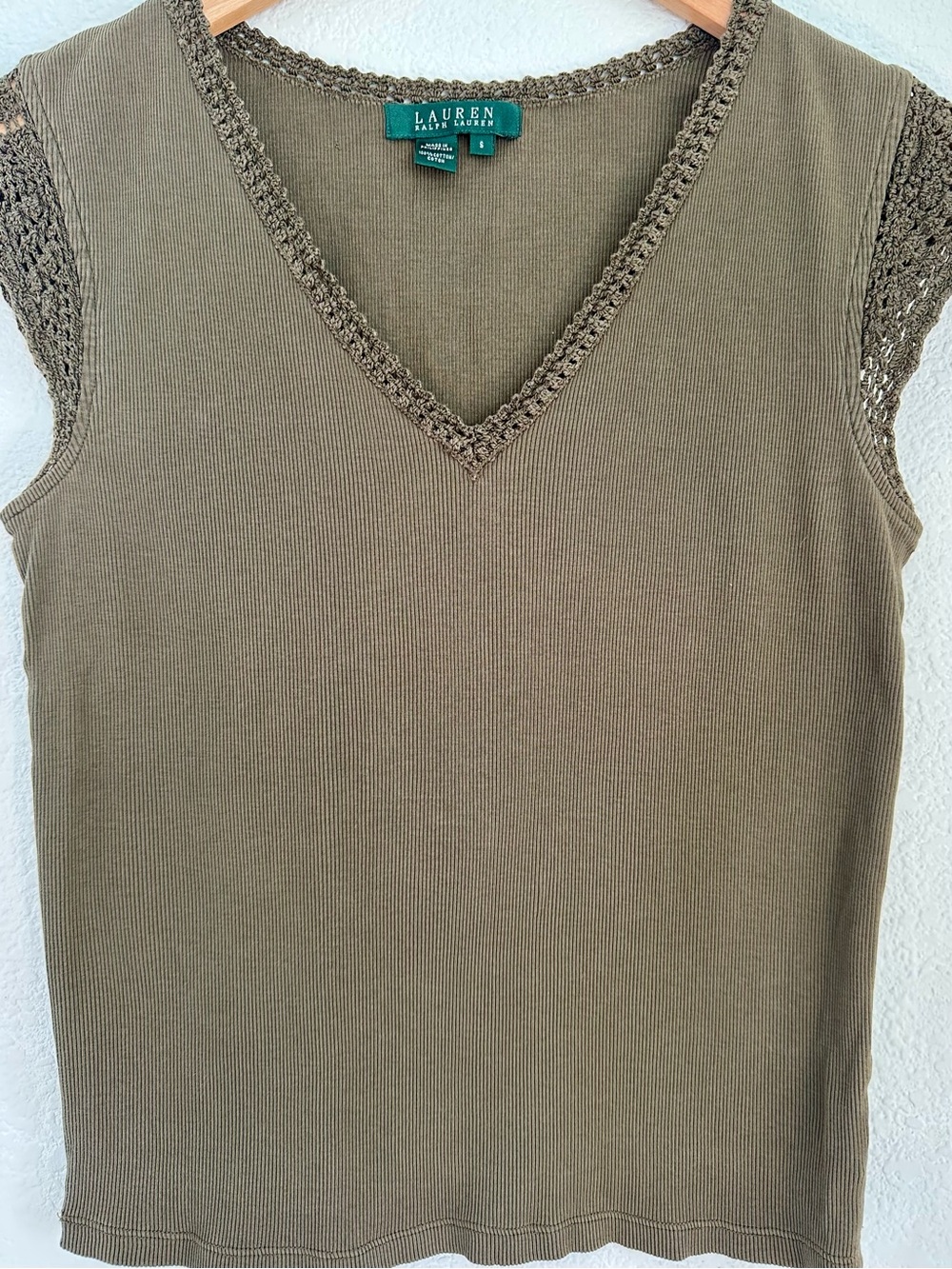 Lauren Ralph Lauren Ribbed Crochet Sleeve Top Size Small • Like New